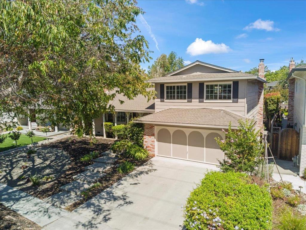 2390 Harris Court — photo