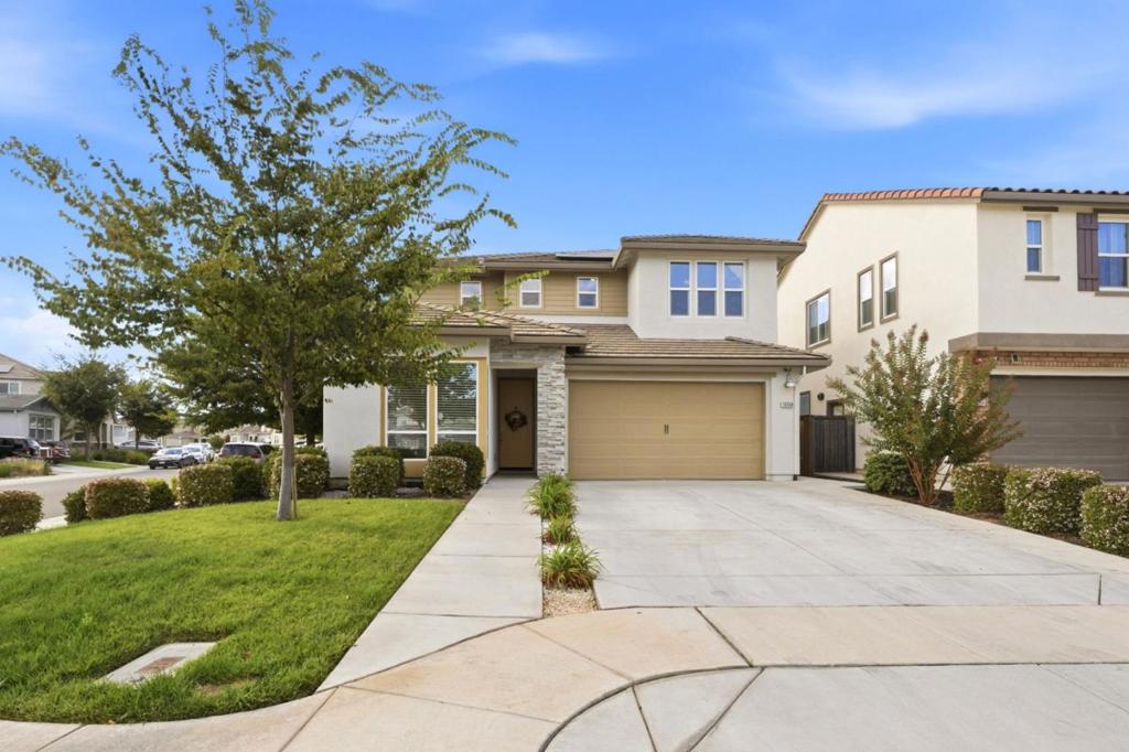 10068 Carinata Drive — photo