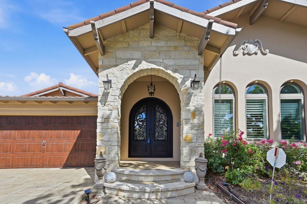 10356 Tonita Way — photo