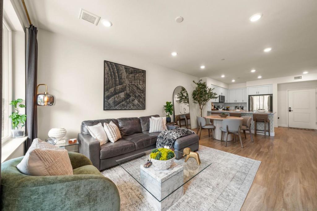 5925 Charlotte Drive 212 — photo