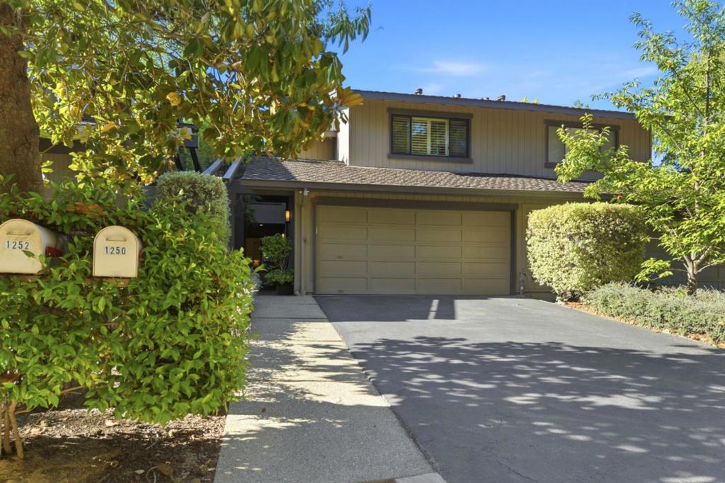 1252 Sharon Park Drive — photo