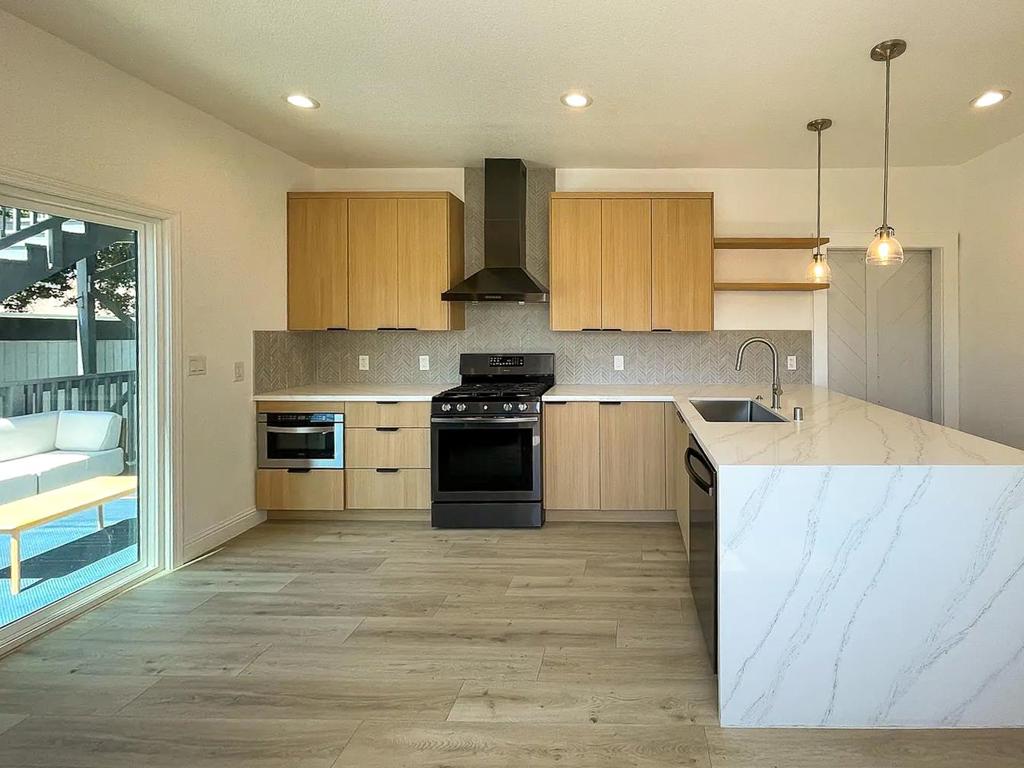 942 S Eldorado Street — photo