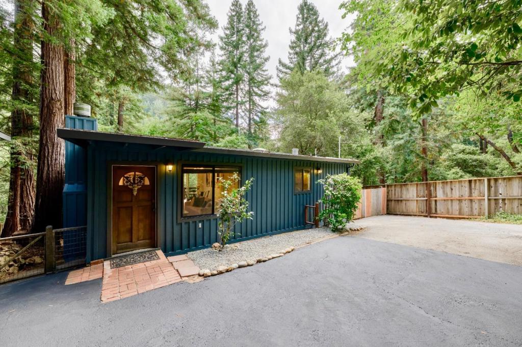 10788 Westwood Road — photo