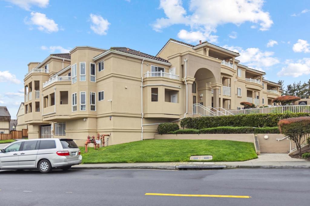 3721 Carter Drive 2109 — photo