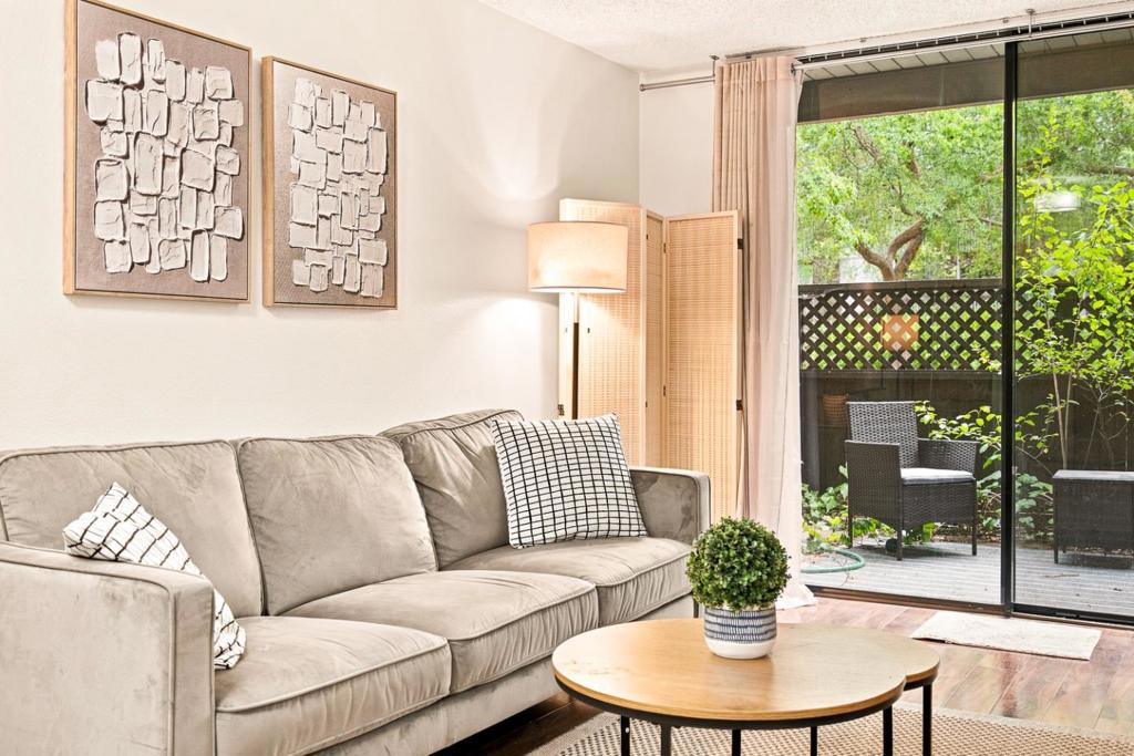 2150 Shelter Creek — photo