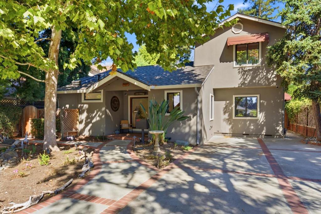 1760 Creek Drive — photo