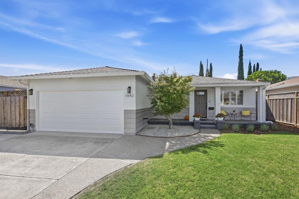 1642 Orchard View Drive — photo