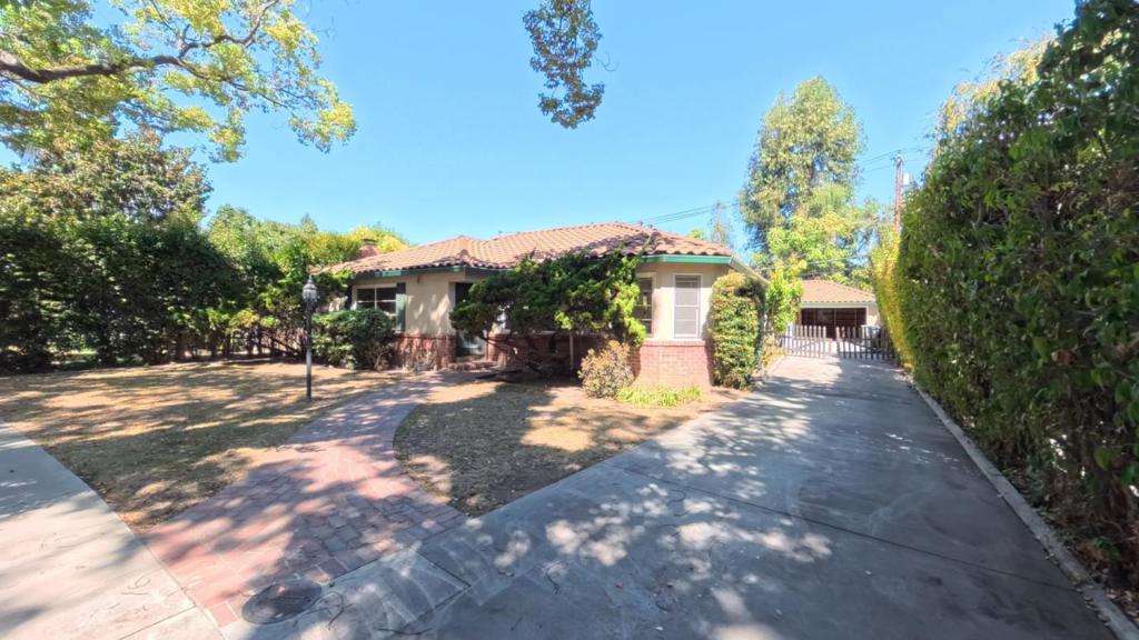 1006 Westwood Drive — photo