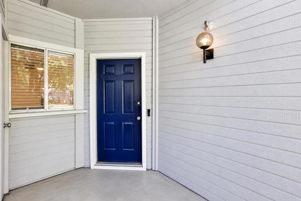 482 Shadowgraph Drive, San Jose, CA 95110 — photo 2