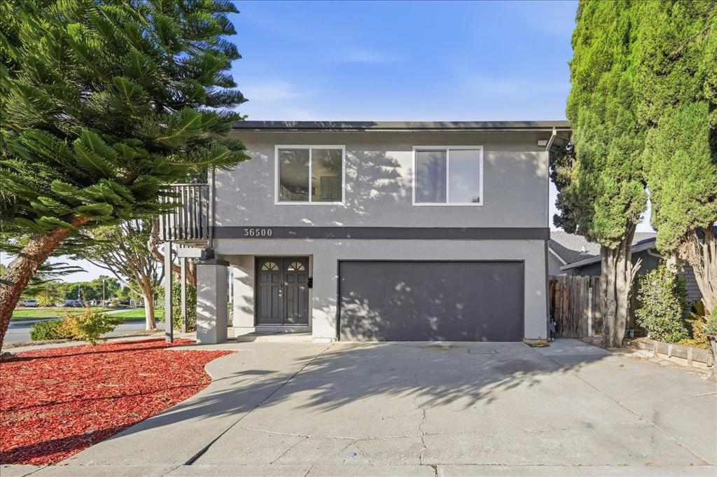 36500 Alder Court — photo