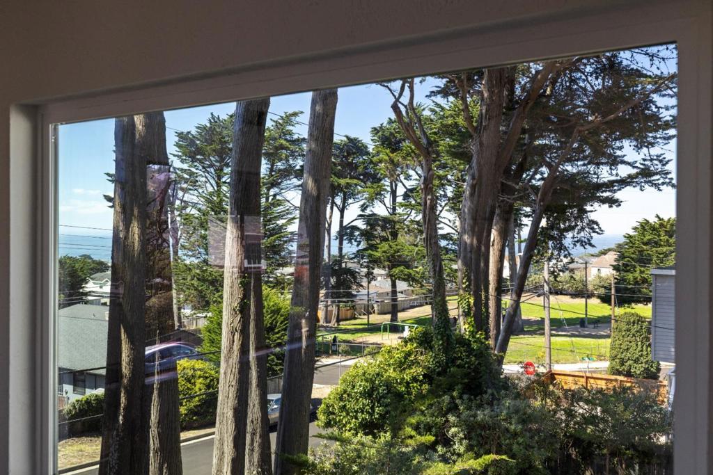 207 Beverly Place, Pacifica, CA 94044 — photo 3