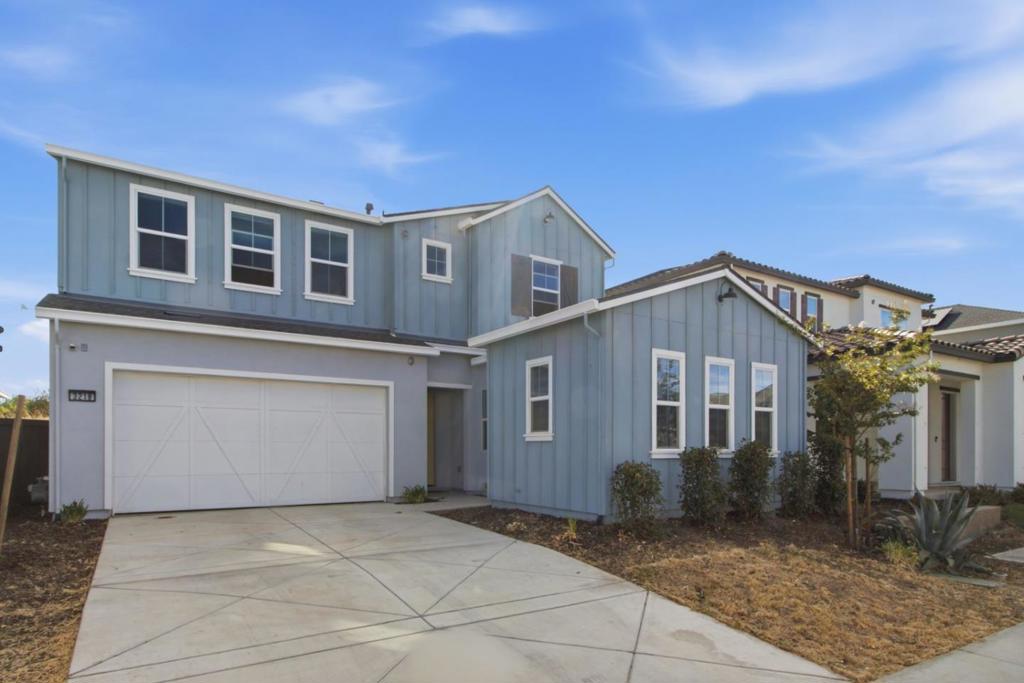 3218 Jake Street — photo