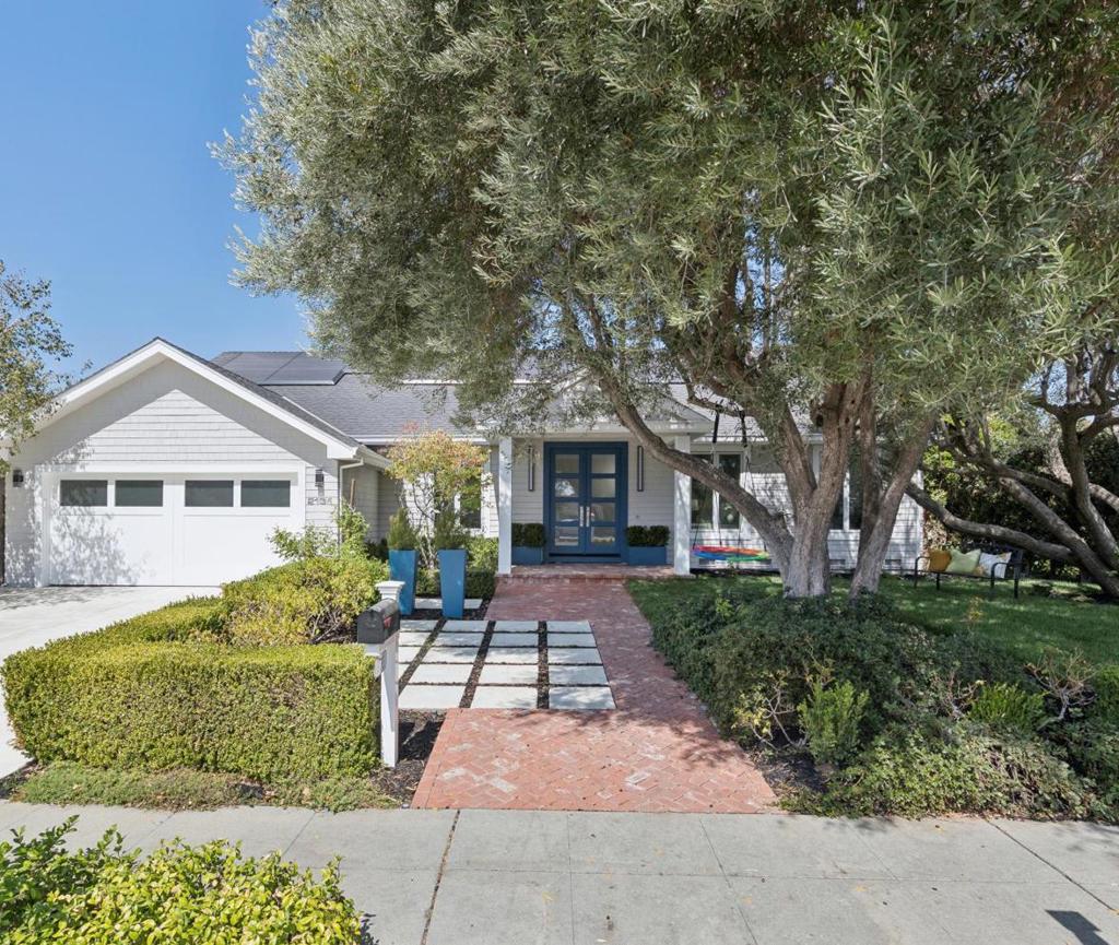 2131 Glenkirk Drive — photo