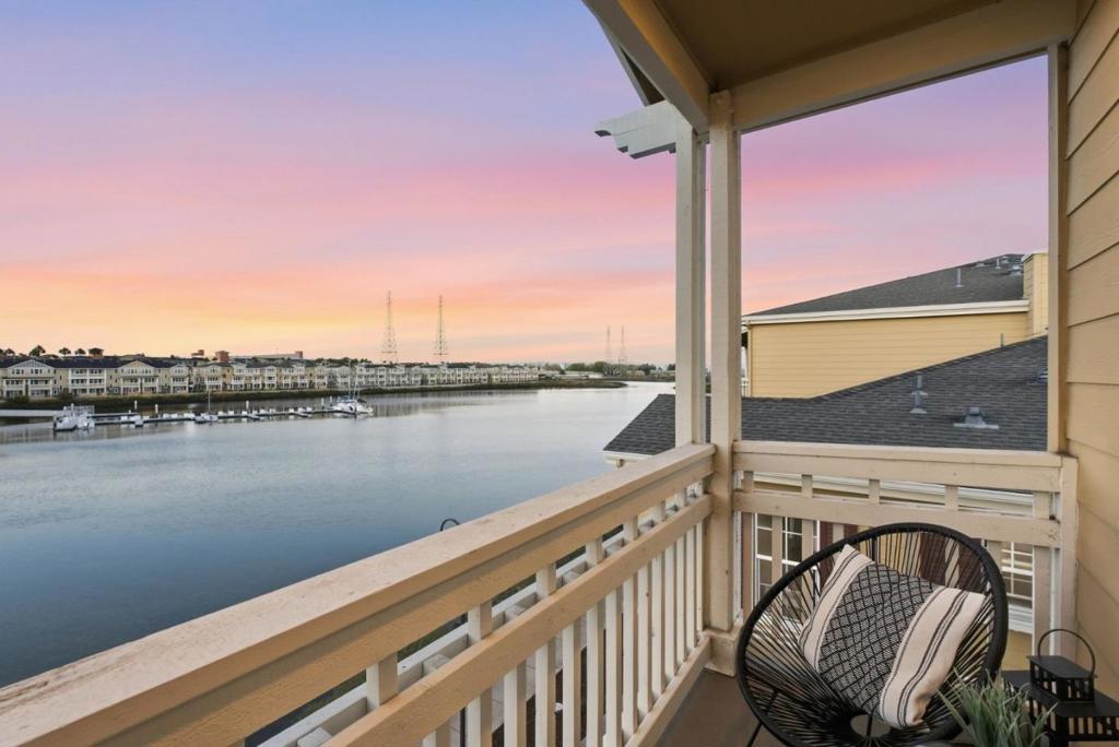 639 Turnbuckle Drive 1503 — photo