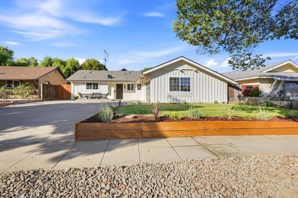 5571 Cornell Drive — photo