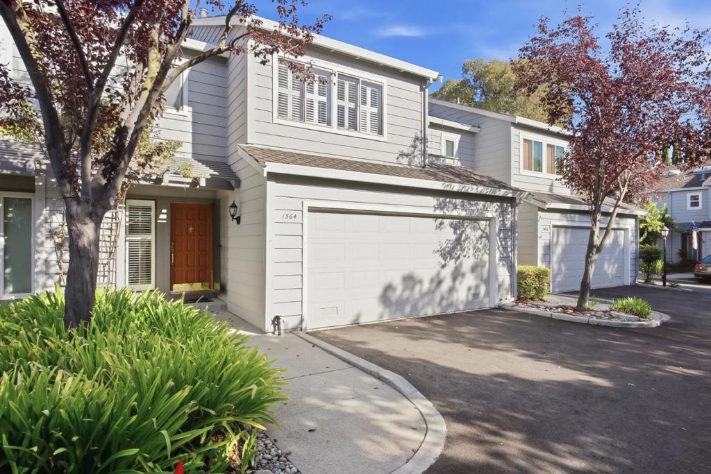 1564 Camden Village Circle — photo