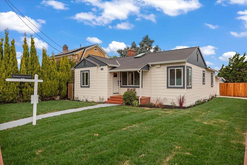 2229 103rd Avenue — photo