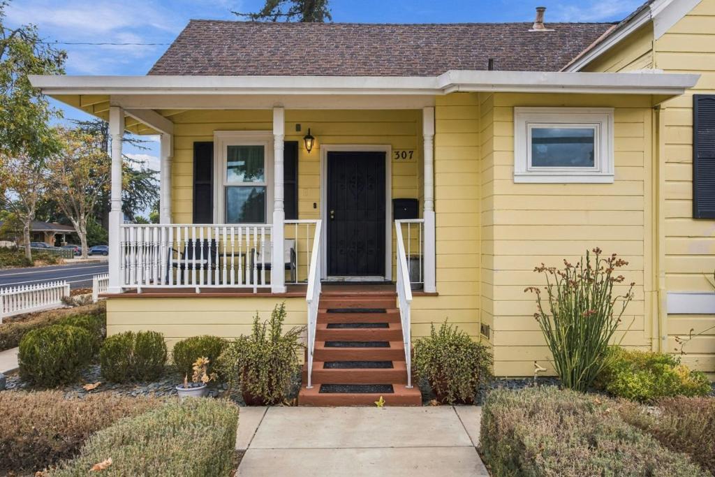 307 E 6th Street, Gilroy, CA 95020 — photo 3