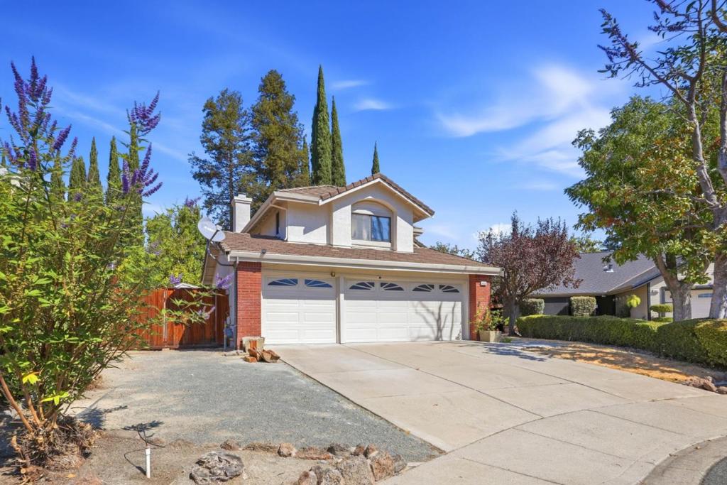 4853 Ridgeview Drive — photo