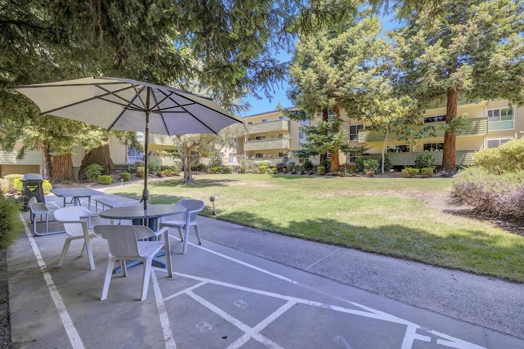 1031 Crestview Drive 216 — photo