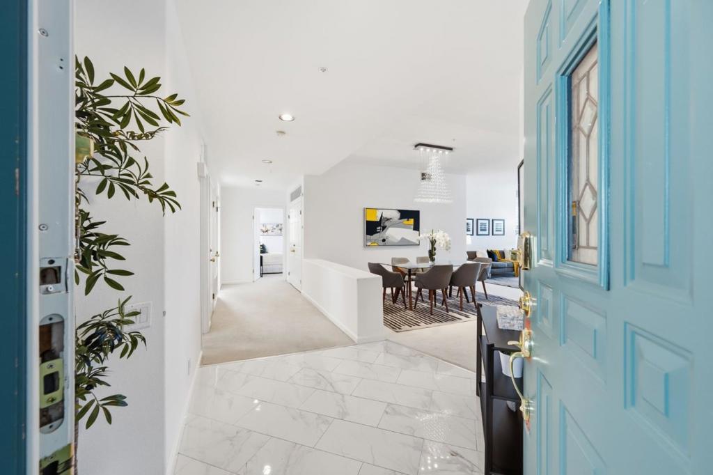 720 Promontory Point Lane 2209 — photo