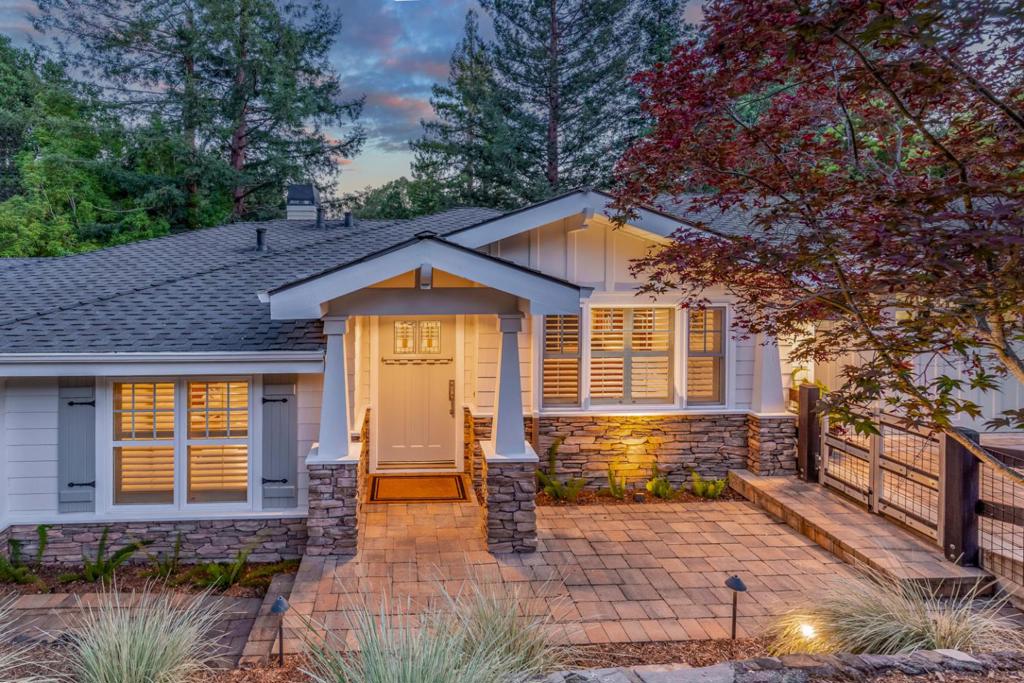 63 Ridge Court — photo