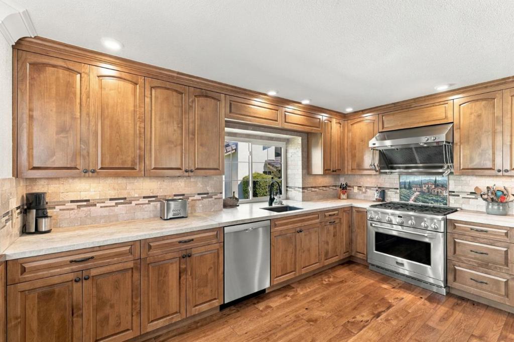 3425 Lake Albano Circle — photo