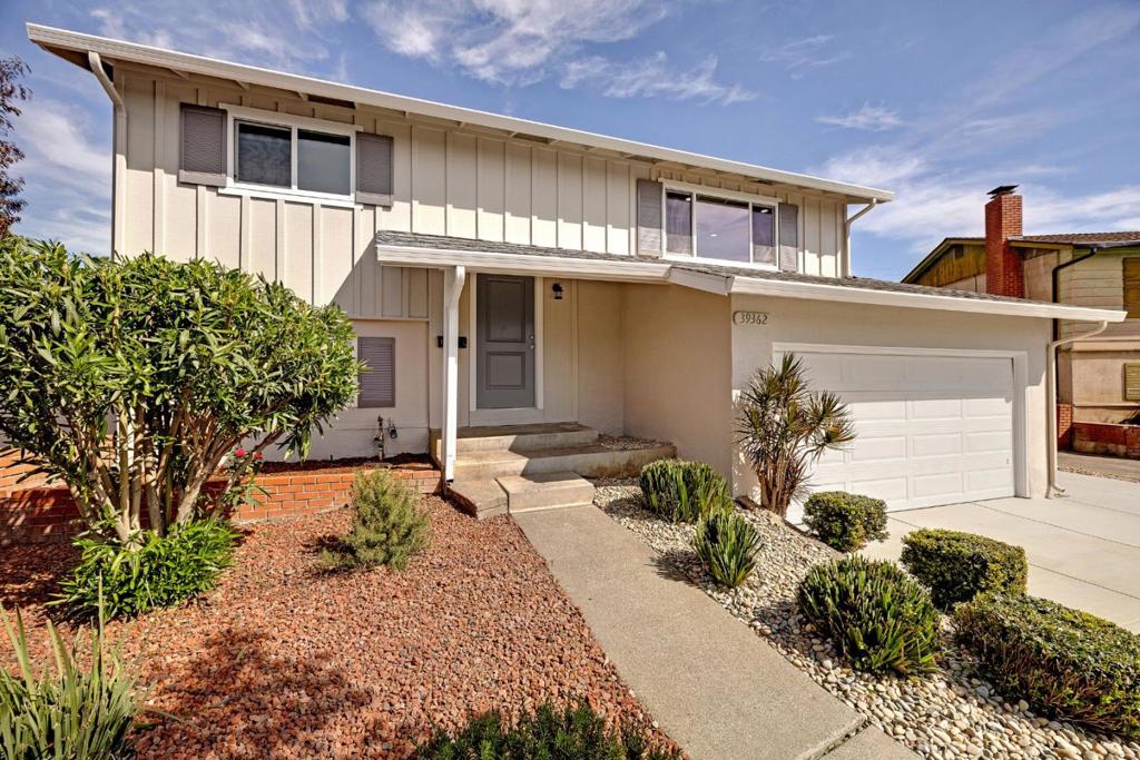 39362 Ide Court — photo