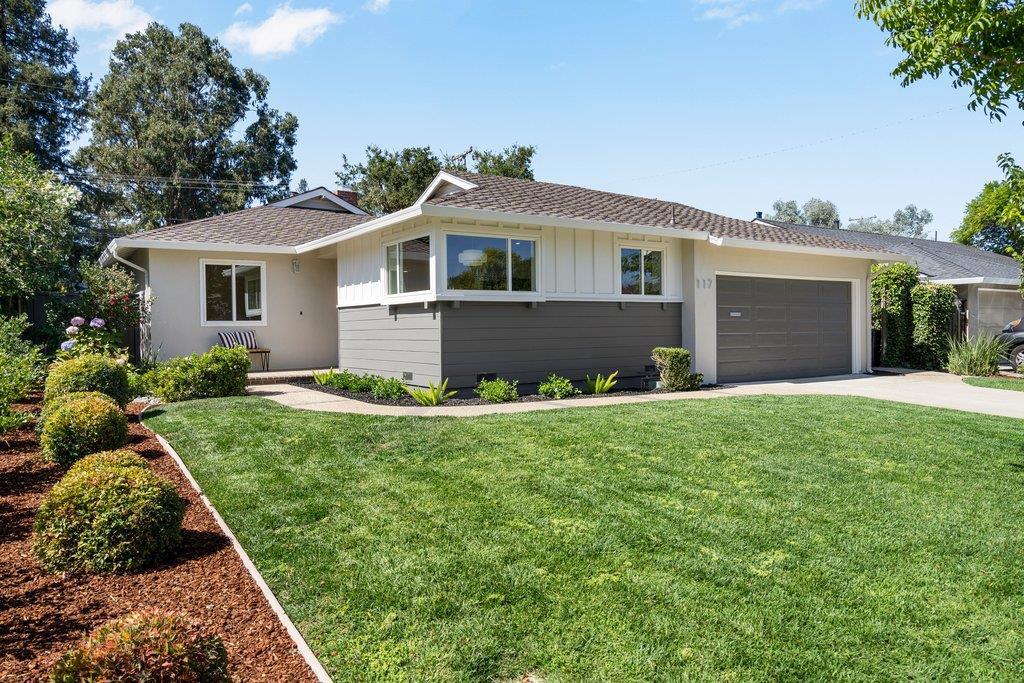 117 Hollycrest Drive — photo