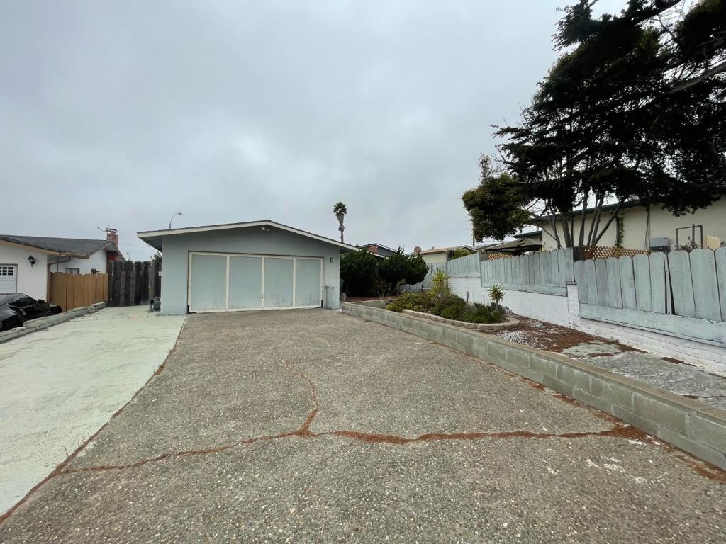 4 Louvaine Court — photo