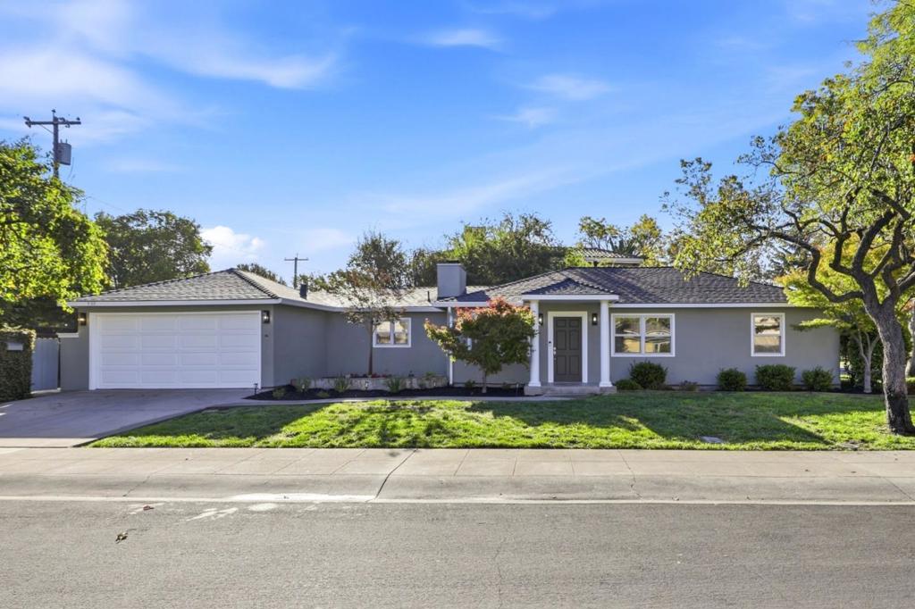 930 Maddux Drive — photo