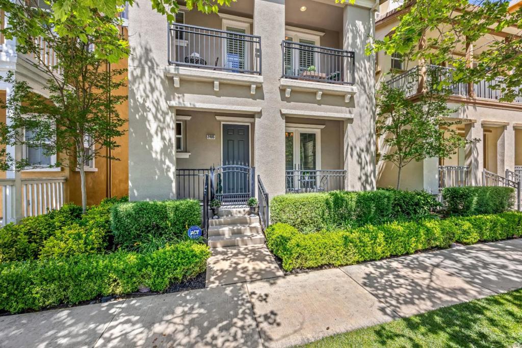 2405 Plateau Drive — photo