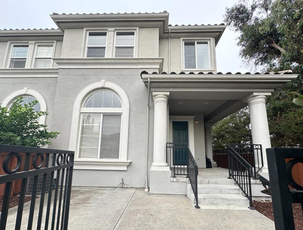 223 Vista Roma Way — photo