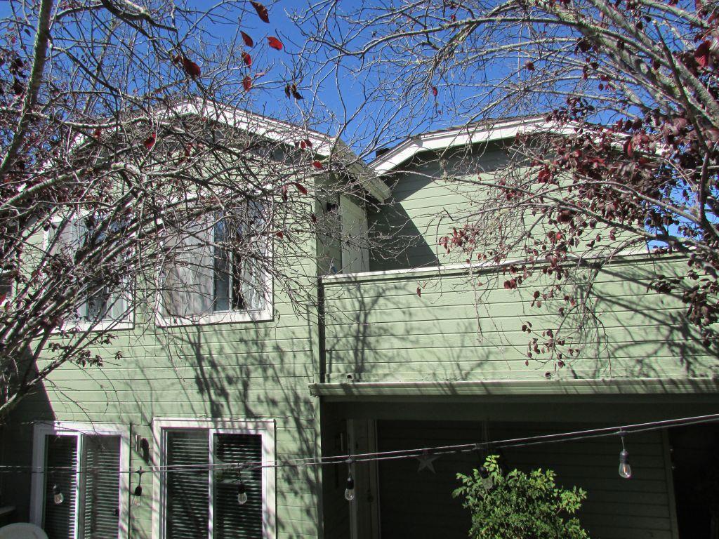 1725 Eastbrook Court — photo