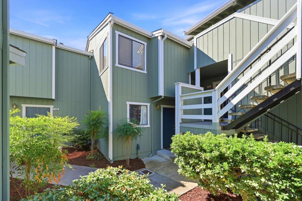 1128 Maywood Lane Unit 51C — photo