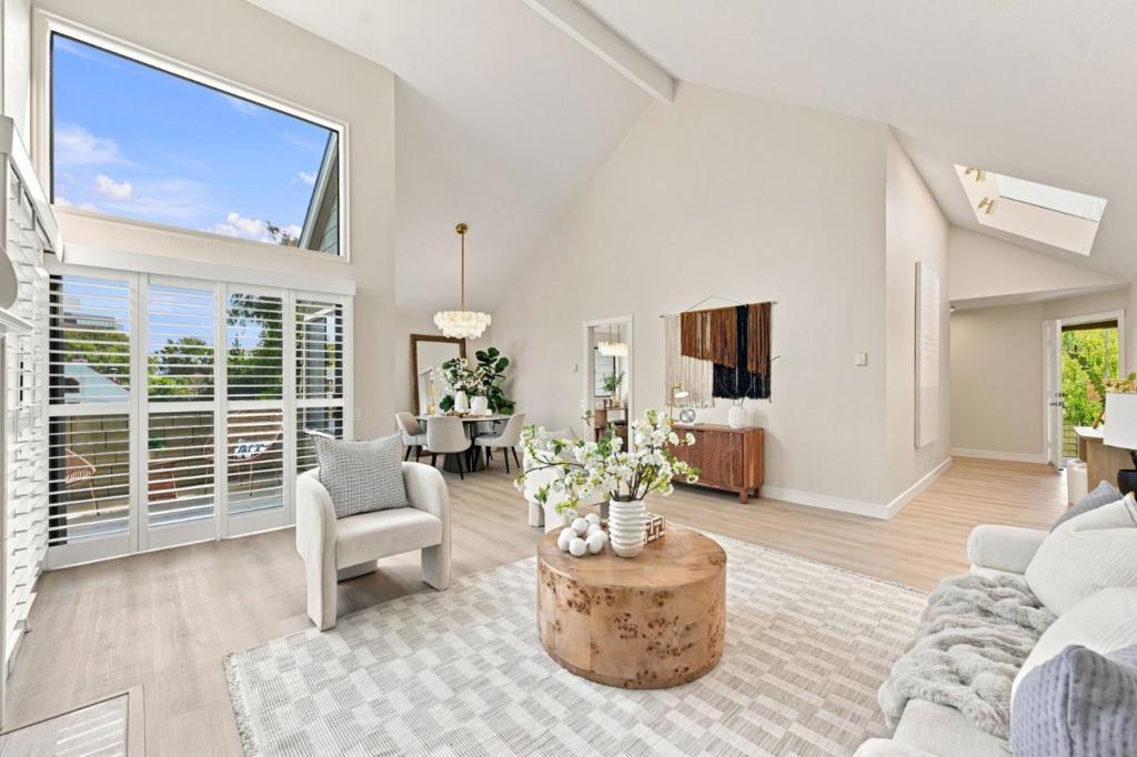 1217 Shoreline Drive — photo