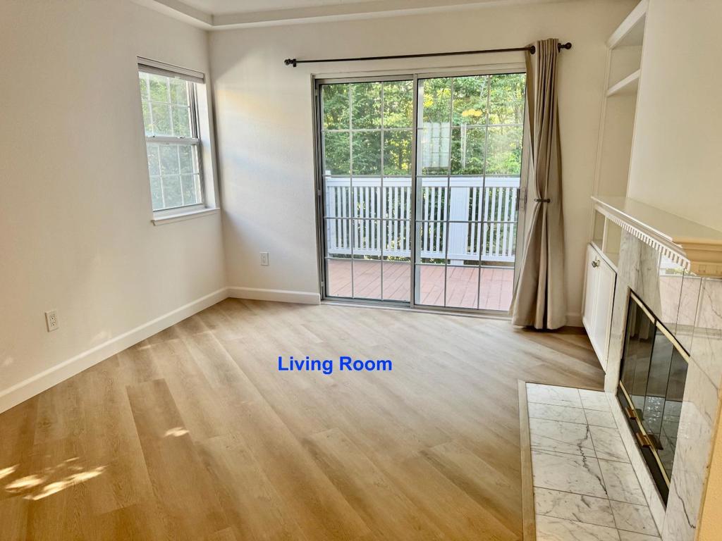 610 Arcadia Terrace Unit 301 — photo