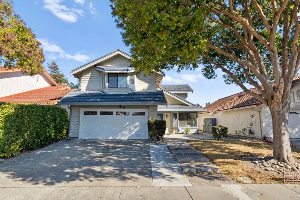 4430 Holt Street — photo