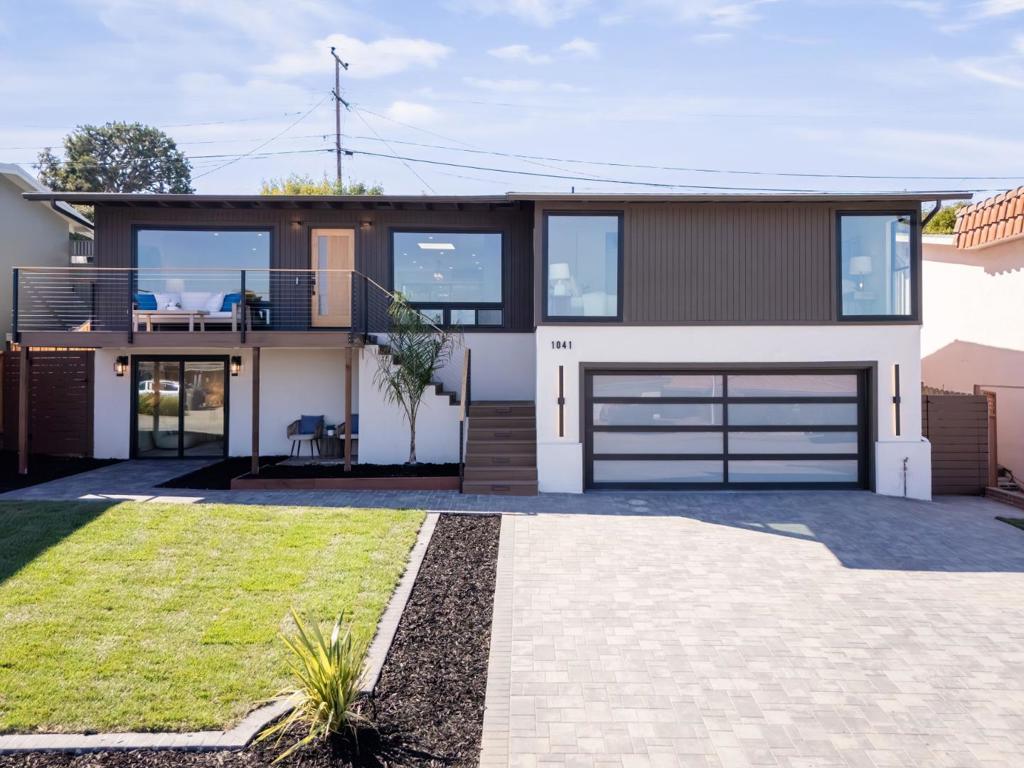 1041 Crestview Drive — photo