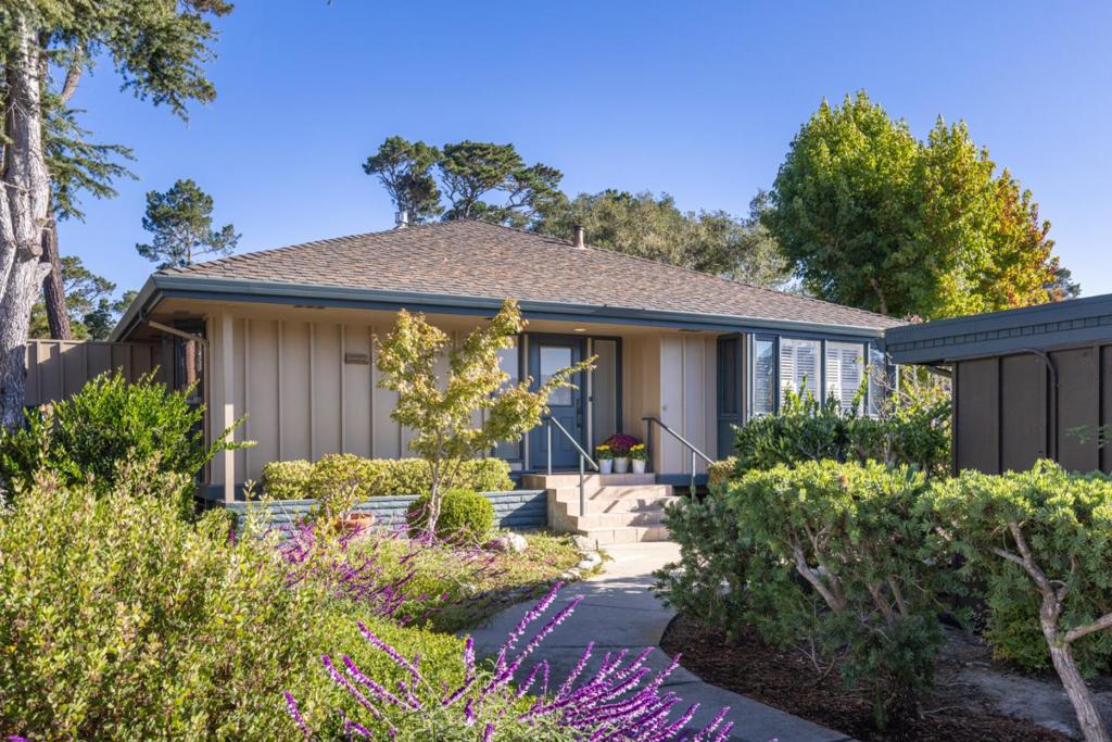137 Del Mesa Carmel — photo