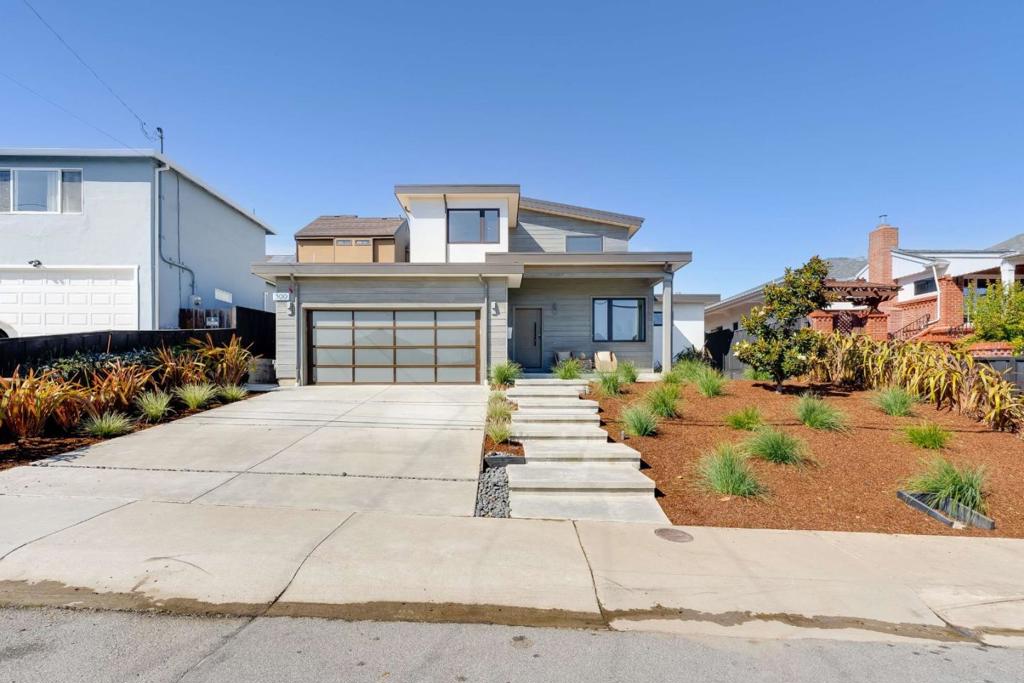 300 Helen Drive — photo