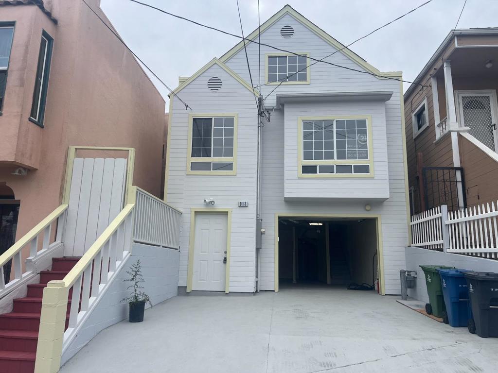 913 Hanover Street — photo