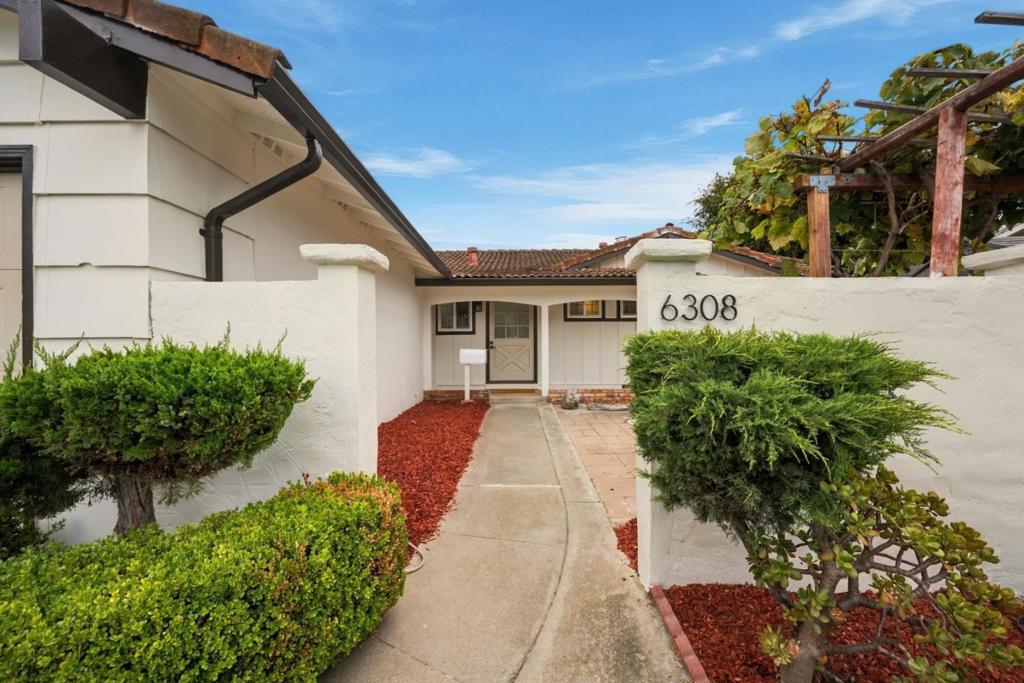 6308 Plummer Avenue, Newark, CA 94560 — photo 2