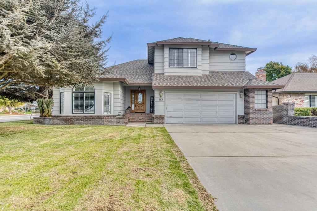 1101 Loyola Drive — photo