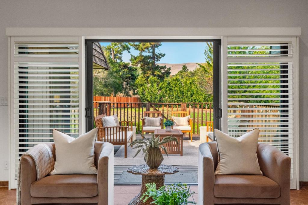 23799 Monterey Salinas Highway Unit 8 — photo