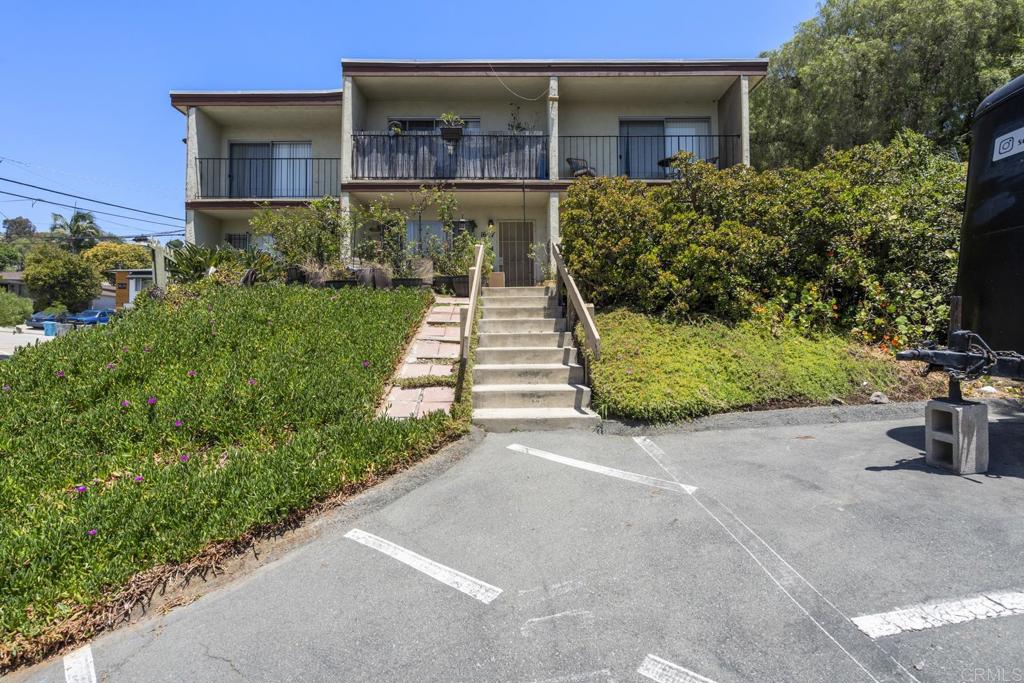1605 09 Glenwood Drive — photo
