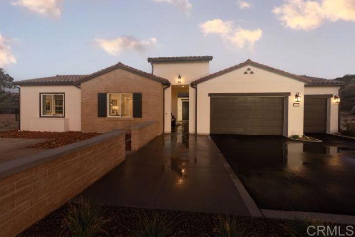 2570 Woodland Heights Glen — photo