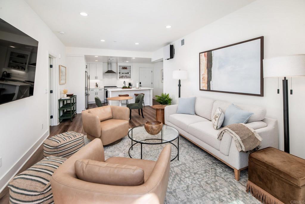 1105 Catania Court 203 — photo