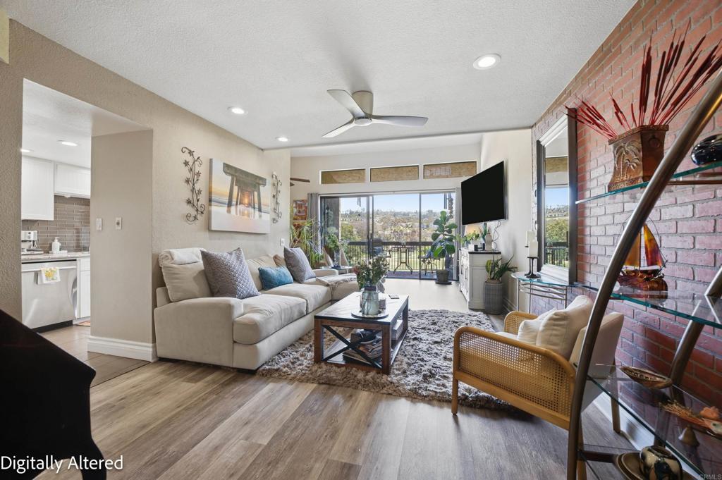 2564 Navarra Drive 213 — photo