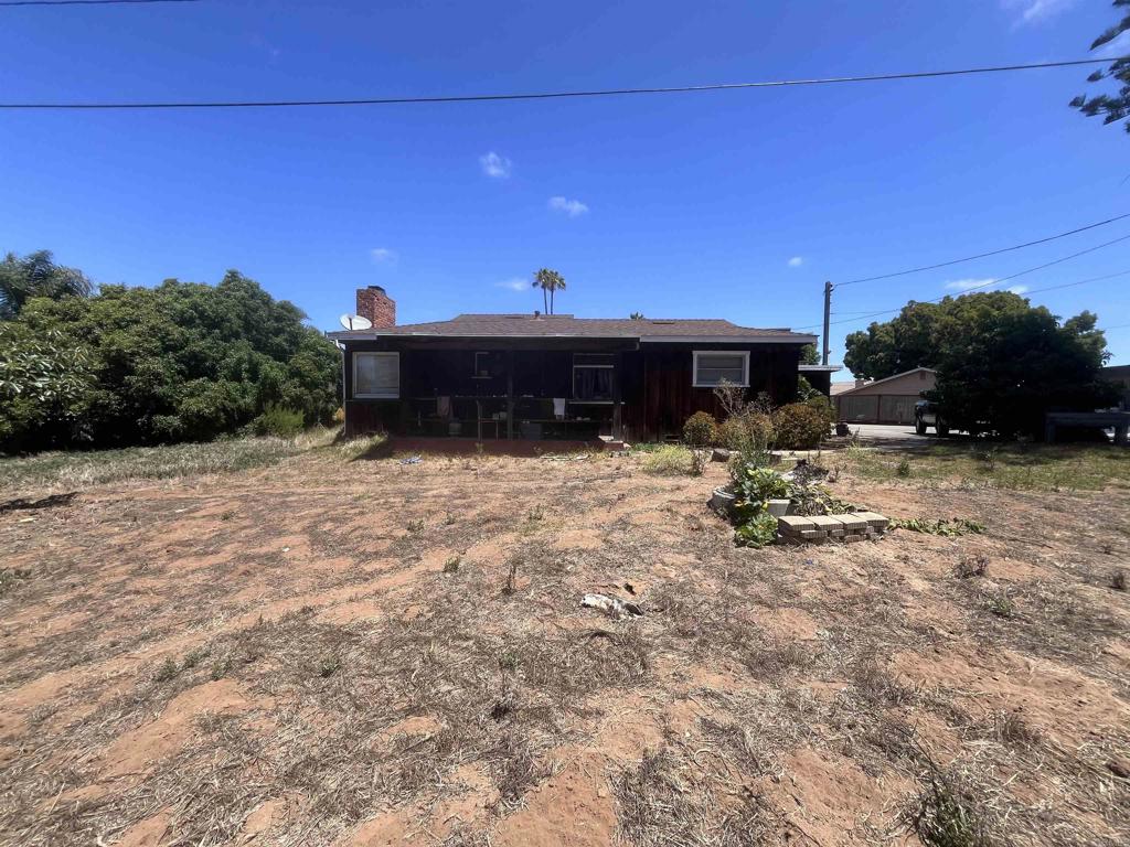 1501 Laurel Road — photo
